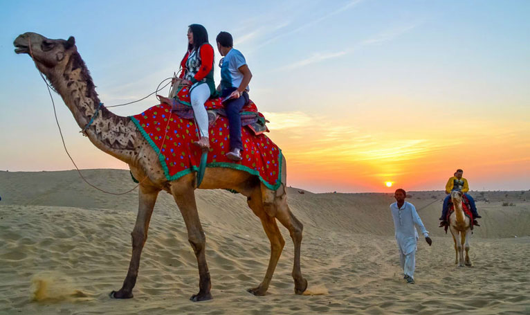 camel-safari-in-jaisalmer